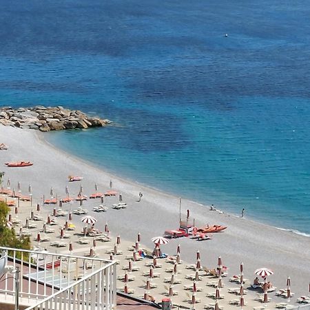 Una Finestra Sul Mare Home 1 Bergeggi Exterior foto