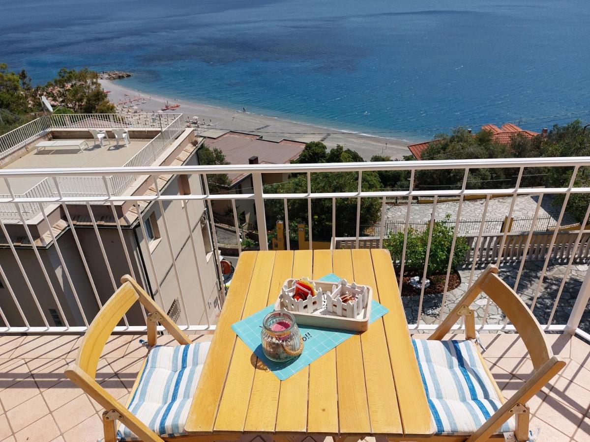 Una Finestra Sul Mare Home 1 Bergeggi Exterior foto