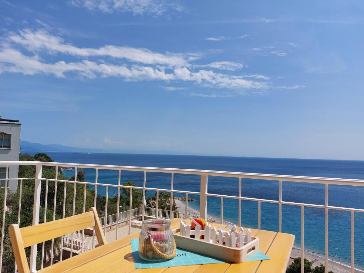 Una Finestra Sul Mare Home 1 Bergeggi Exterior foto